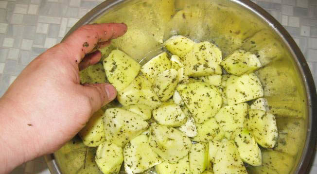 Гусь в духовке: рецепты приготовления вкусного гуся с нежным и сочным мясом шаг 25