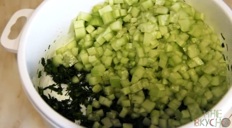 Okorshka na kvase salsa - 4 рецепта классической окрошки (окрошка с колбасным фаршем)