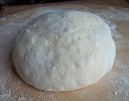Лепешки на основе воды и муки - 7 простых и вкусных рецептов