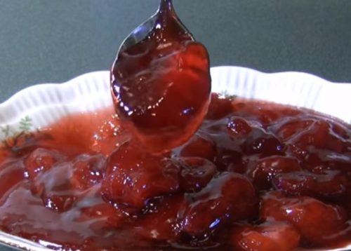Очень густой и прозрачный клубничный джем с целыми ягодами