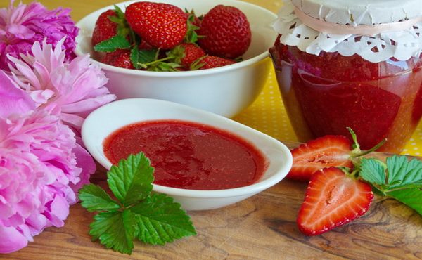 Клубника с сахаром без варки