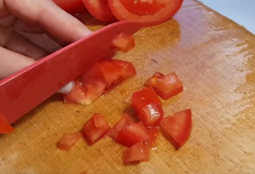Рецепт приготовления котлеты из куриного филе с перцем и помидорами