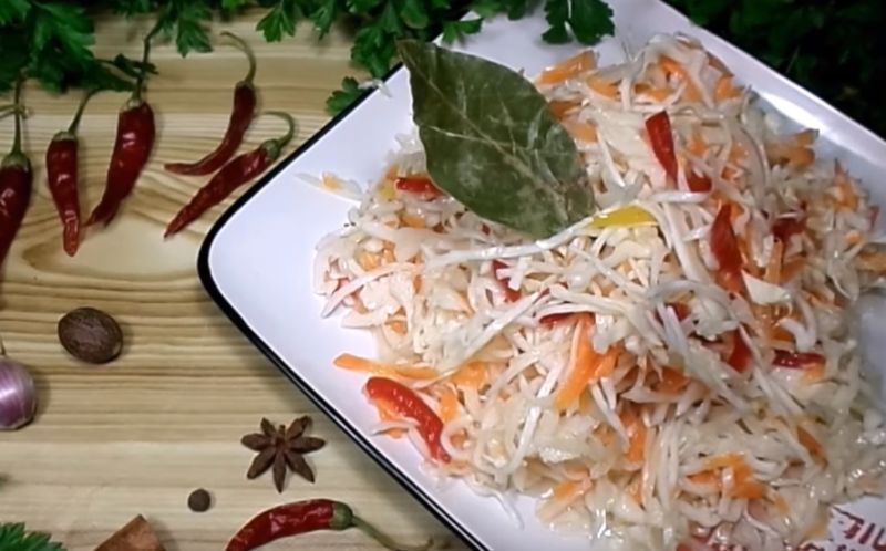 Быстрая квашеная капуста