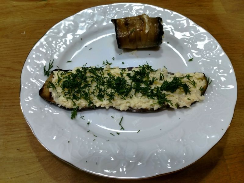 aubergine_farshiruem_syrom