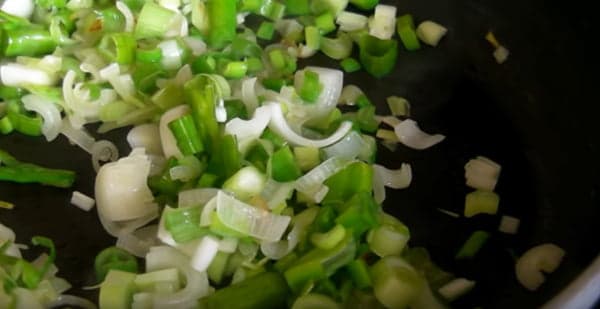 Жареный лук для начинки картофеля