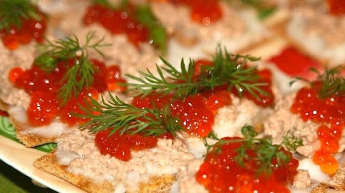 бутерброды с треской