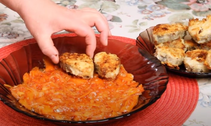 Как жарить рыбу на сковороде с мукой?